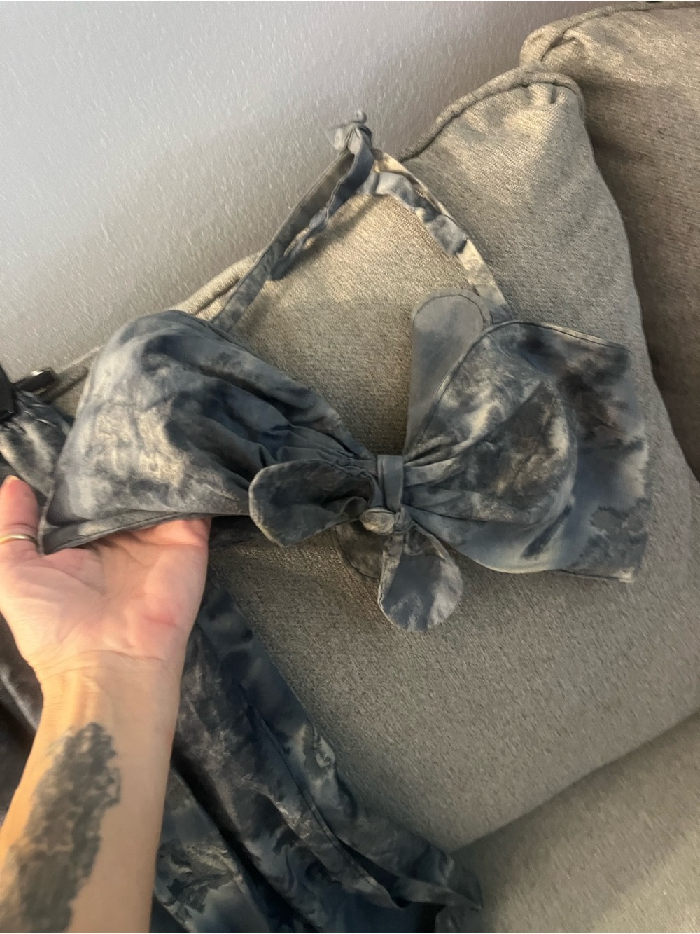 Tie-Dye Halter Crop Top Elastic Waist Harem Pants - Black Gray - Picture 2 of 5